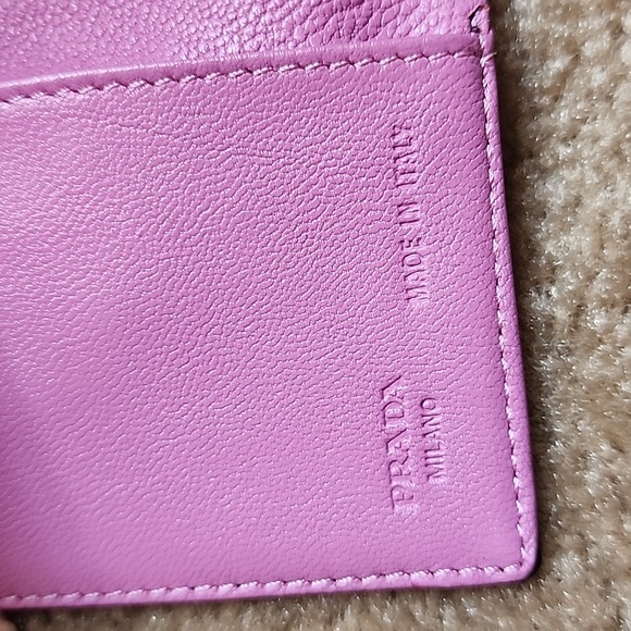Prada Milano Wallet Patent Leather - Picture 7 of 16